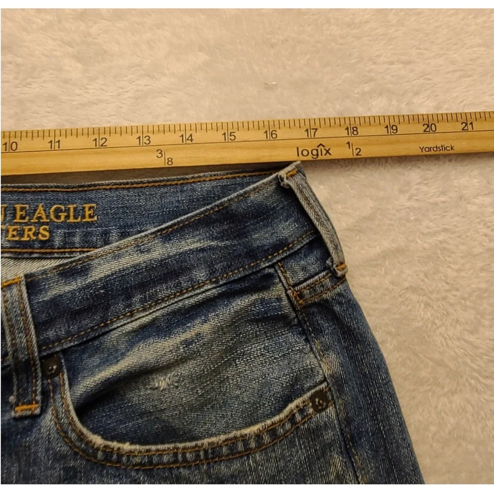 American Eagle Men's Distressed Denim Shorts Blue Ripped Repaired Raw Hem 33